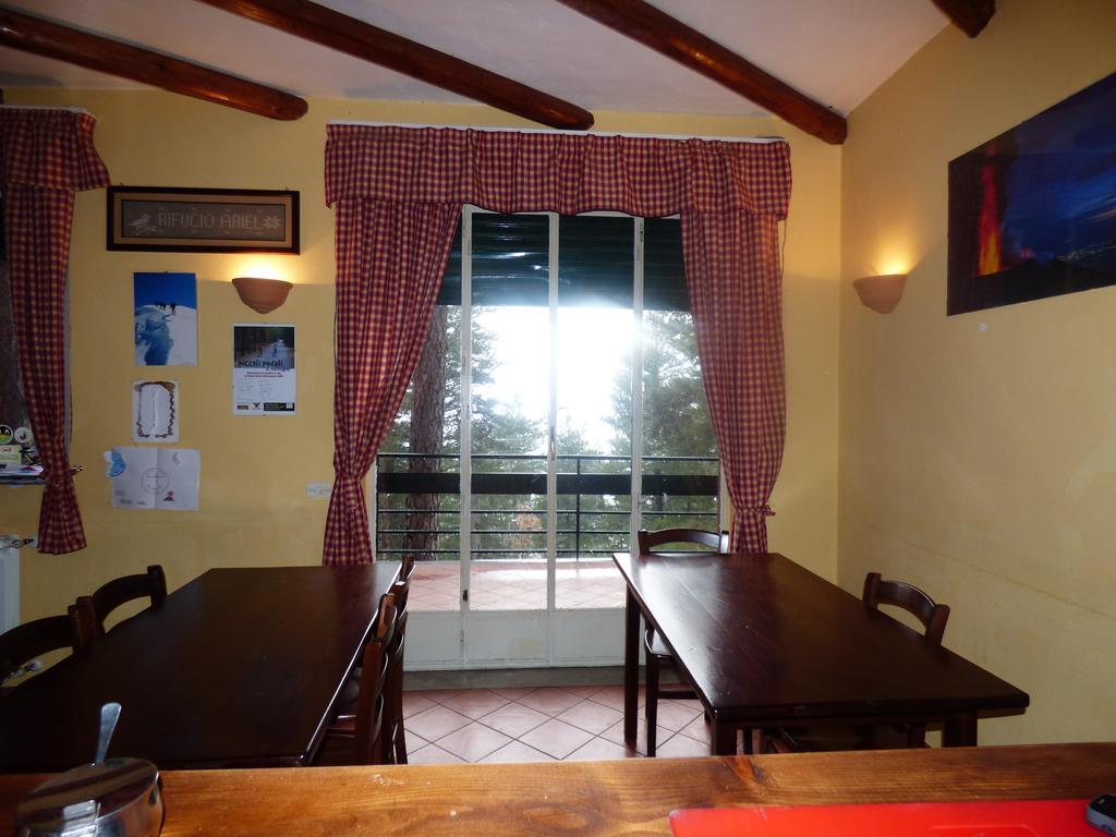Bed and Breakfast Rifugio Ariel Ragalna Exterior foto